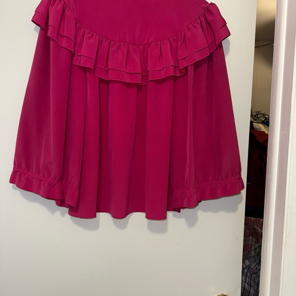 Chic Fuchsia Ruffle Blouse - Picture 2 of 2